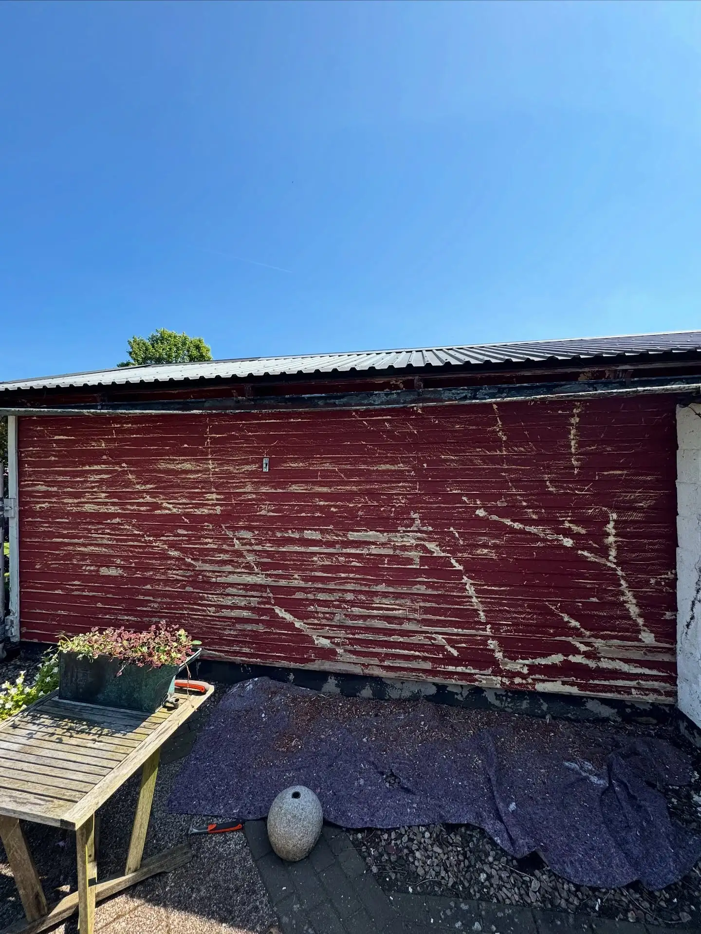 Garagemålning före Ljungby - Fasadmålning före